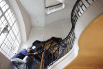 moving-piano-up-stairs-670x447.gif